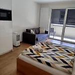 As Bella S Loggiou A Bezplatnym Vnutornym Parkovanim Košice